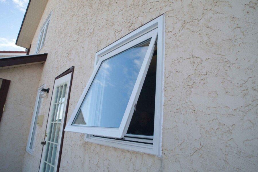 Awning_Window_Open_q