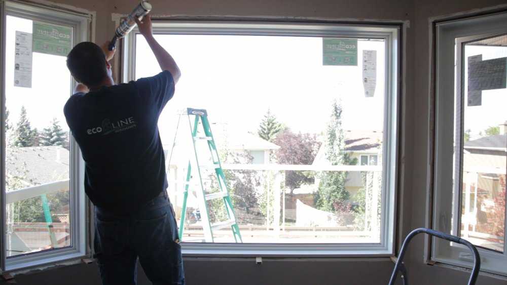Winnipeg_windows_and_doors_insulating_foam_application