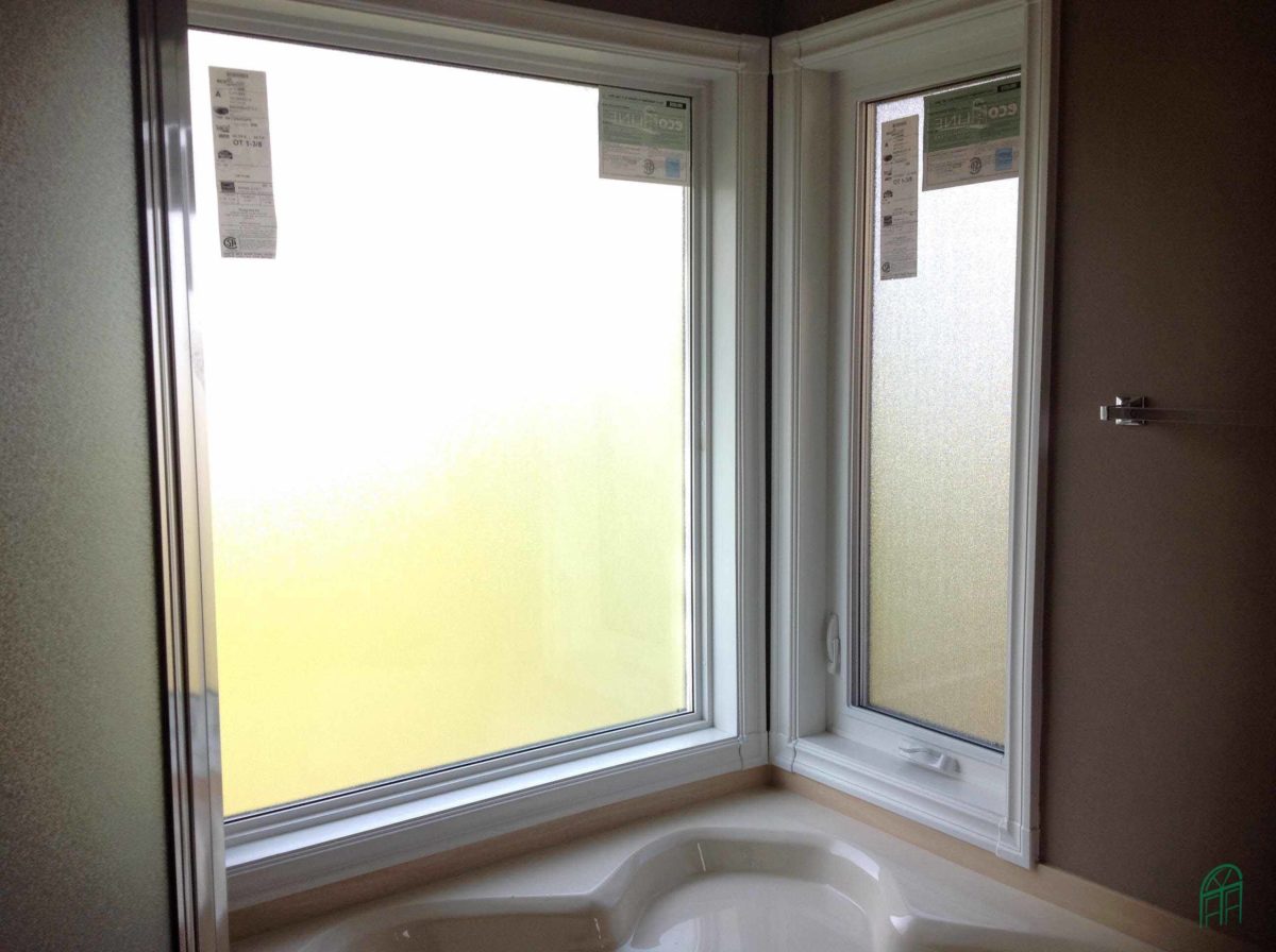 fixed bathroom window